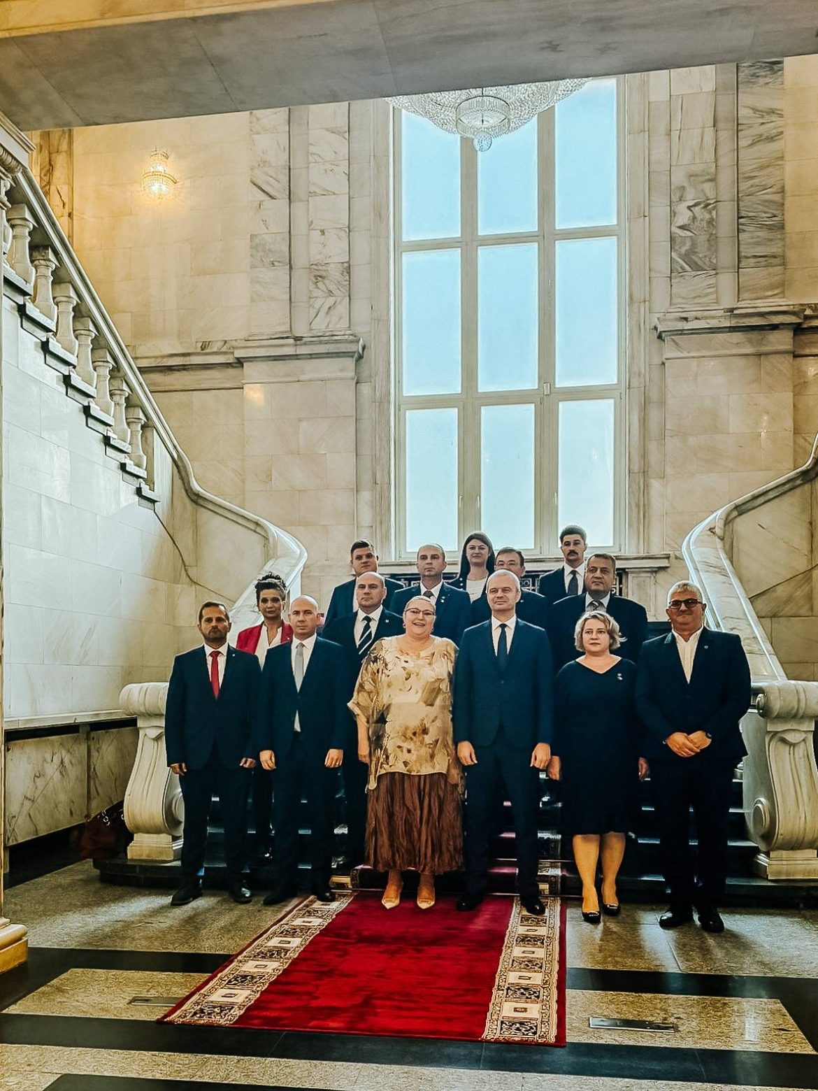 VIZITĂ ÎN PARLAMENTUL BULGARIEI LA INVITAȚIA PARTIDULUI ” RENAȘTEREA “