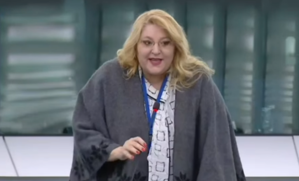 Europarlamentarul Diana Șoșoacă cere demisia Ursulei von der Leyen: „Ne împinge în război cu toată lumea!”