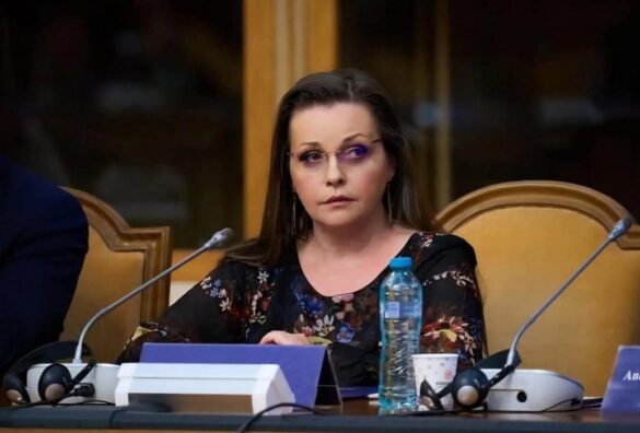 Deputat Simona Elena Macovei: Patru luni fără Guvern cu puteri depline. România nu poate fi administrată la nesfârşit prin interimat